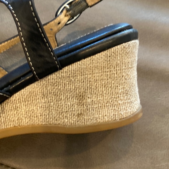 BeautiFeel Black Leather Wedge Heels Sandals Size 38 - Picture 16 of 16